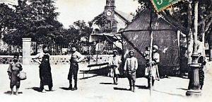 2563- Berrouaghia - Place de l'Eglise2 - 1918